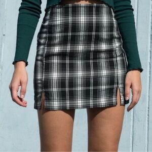 Brandy Melville Plaid Mini Skirt Black and White skirt